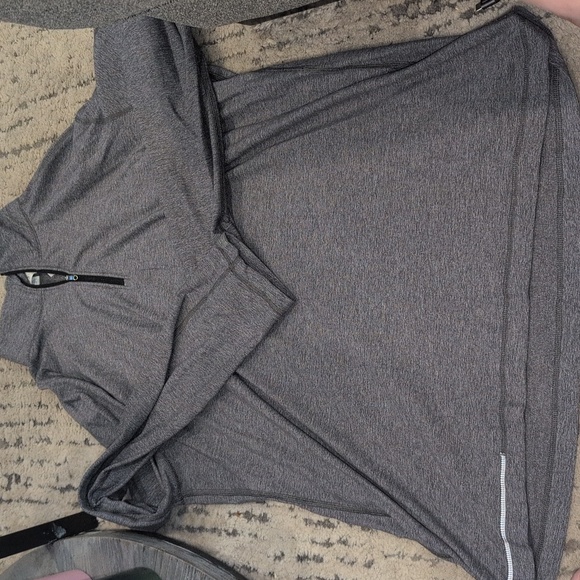 Lululemon Men's 1/4 Zip Soft Jersey Long Sleeve Heathered Black - Picture 3 of 8